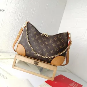 【LOUIS VUITTON 公式旗艦店】ルイヴィトン 斜めがけバッグ当日出荷 好評に付き再入荷!29*16*9.5CM 【LOUIS VUITTON 公式旗艦店】ルイヴィトン 斜めがけバッグ当日出荷 好評に付き再入荷!29*16*9.5CM