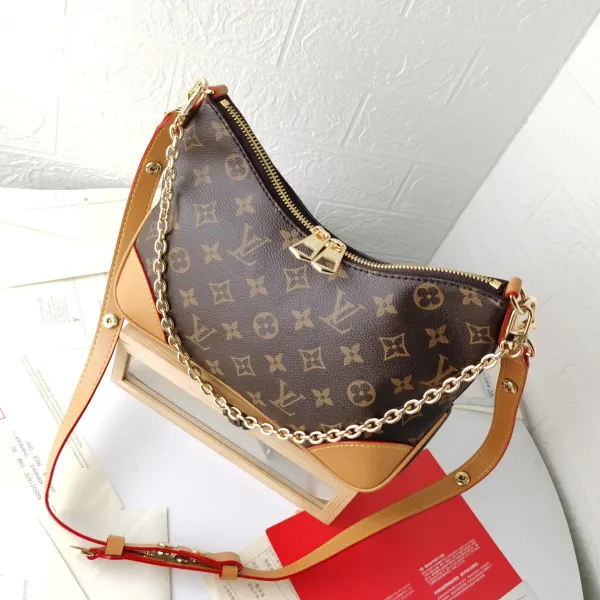 【LOUIS VUITTON 公式旗艦店】ルイヴィトン 斜めがけバッグ当日出荷 好評に付き再入荷!29*16*9.5CM 【LOUIS VUITTON 公式旗艦店】ルイヴィトン 斜めがけバッグ当日出荷 好評に付き再入荷!29*16*9.5CM