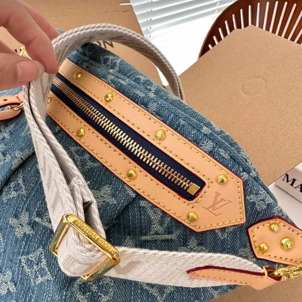 【LOUIS VUITTON 公式旗艦店】ルイヴィトン ウエストポーチ 当日出荷 好評に付き再入荷!42*19CM 【LOUIS VUITTON 公式旗艦店】ルイヴィトン ウエストポーチ 当日出荷 好評に付き再入荷!42*19CM