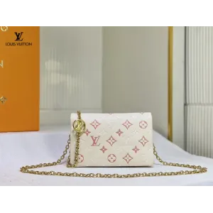 【LOUIS VUITTON 公式旗艦店】ルイヴィトン ショルダーバッグ 当日出荷 好評に付き再入荷!20*14*8CM 【LOUIS VUITTON 公式旗艦店】ルイヴィトン ショルダーバッグ 当日出荷 好評に付き再入荷!20*14*8CM