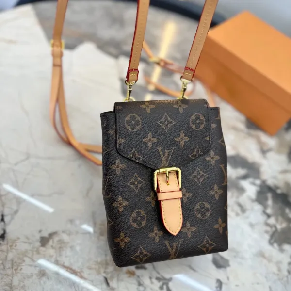 【 LOUIS VUITTON公式 旗艦店】ルイヴィトン リュックサック 当日出荷 好評に付き再入荷!14*19CM 【 LOUIS VUITTON公式 旗艦店】ルイヴィトン リュックサック 当日出荷 好評に付き再入荷!14*19CM