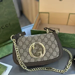 【GUCCI 公式旗艦店】グッチ 斜めがけバッグ 当日出荷 好評に付き再入荷!23CM 240724 【GUCCI 公式旗艦店】グッチ 斜めがけバッグ 当日出荷 好評に付き再入荷!23CM 240724