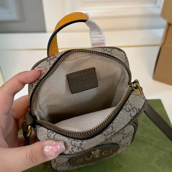【GUCCI 公式旗艦店】グッチ 斜めがけバッグ 当日出荷 好評に付き再入荷！12*17CM  240724