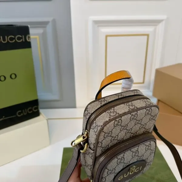 【GUCCI 公式旗艦店】グッチ 斜めがけバッグ 当日出荷 好評に付き再入荷！12*17CM  240724