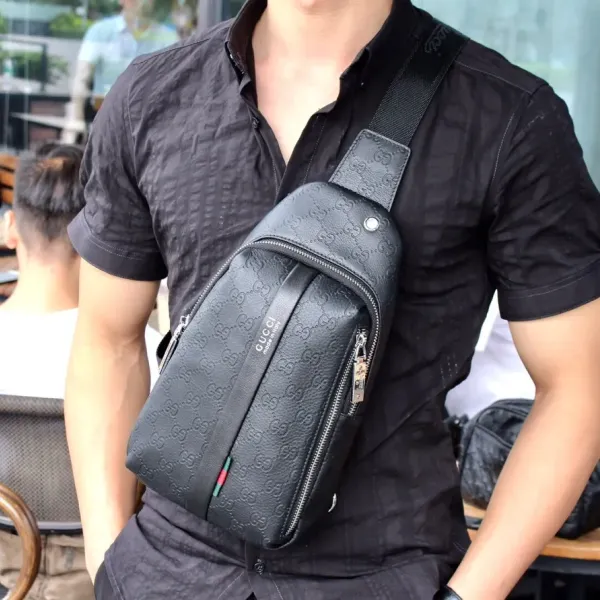 【GUCCI 公式旗艦店】 グッチ 胸ポケット当日出荷 好評に付き再入荷!18*32*7CM 【GUCCI 公式旗艦店】 グッチ 胸ポケット当日出荷 好評に付き再入荷!18*32*7CM