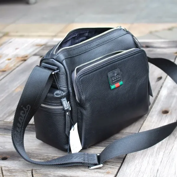 【GUCCI 公式旗艦店】 グッチ 斜めがけバッグ 当日出荷 好評に付き再入荷!31*23*18CM 【GUCCI 公式旗艦店】 グッチ 斜めがけバッグ 当日出荷 好評に付き再入荷!31*23*18CM