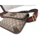 【GUCCI 公式 旗艦店】グッチ   ショルダーバッグ 当日出荷 好評に付き再入荷！24*17*3.5CM