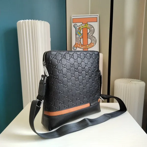 【GUCCI 公式 旗艦店】グッチ ショルダーバッグ 当日出荷 好評に付き再入荷!26*28*5CM 【GUCCI 公式 旗艦店】グッチ ショルダーバッグ 当日出荷 好評に付き再入荷!26*28*5CM