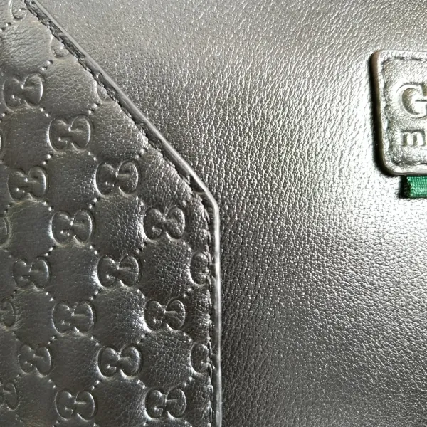 【GUCCI 公式 旗艦店】グッチ   ショルダーバッグ 当日出荷 好評に付き再入荷！26*28*5CM