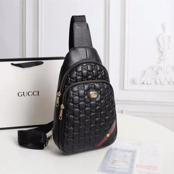 【GUCCI 公式 旗艦店】グッチ 胸ポケット当日出荷 好評に付き再入荷!30*18*7CM 【GUCCI 公式 旗艦店】グッチ 胸ポケット当日出荷 好評に付き再入荷!30*18*7CM