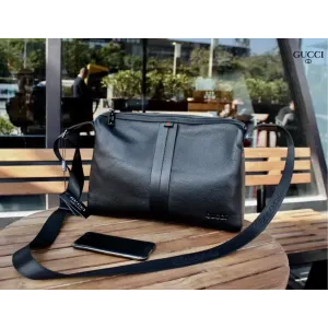 【GUCCI 公式旗艦店】グッチ ショルダーバッグ 当日出荷 好評に付き再入荷!33*24*8CM 【GUCCI 公式旗艦店】グッチ ショルダーバッグ 当日出荷 好評に付き再入荷!33*24*8CM