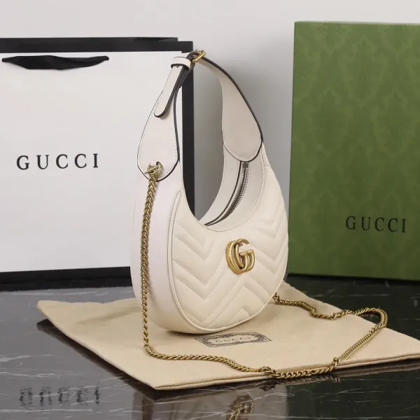 【GUCCI 公式旗艦店】グッチ 脇の下のバッグ 当日出荷 好評に付き再入荷!21*11*5CM 【GUCCI 公式旗艦店】グッチ 脇の下のバッグ 当日出荷 好評に付き再入荷!21*11*5CM
