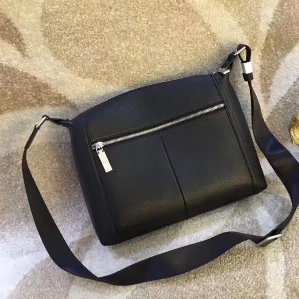 【GUCCI 公式 旗艦店】クッチ  ショルダーバッグ 当日出荷 好評に付き再入荷！31*21*7CM