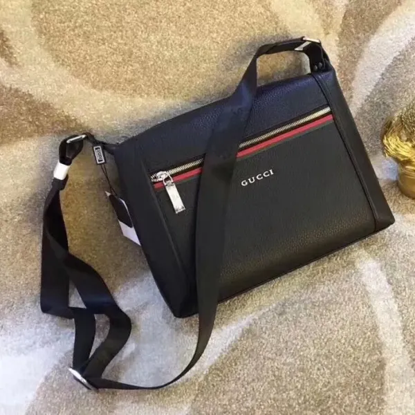 【GUCCI 公式 旗艦店】クッチ  ショルダーバッグ 当日出荷 好評に付き再入荷！31*21*7CM