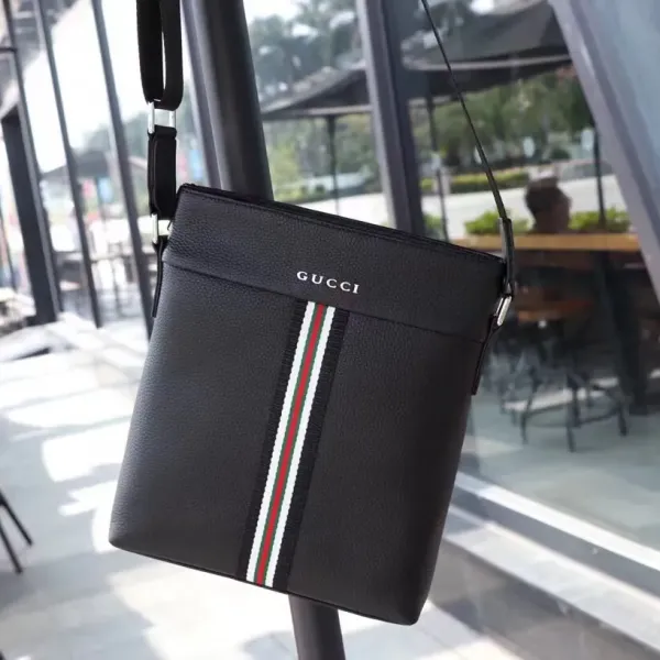 【GUCCI 公式 旗艦店】クッチ ショルダーバッグ 当日出荷 好評に付き再入荷!24*28*5CM 【GUCCI 公式 旗艦店】クッチ ショルダーバッグ 当日出荷 好評に付き再入荷!24*28*5CM