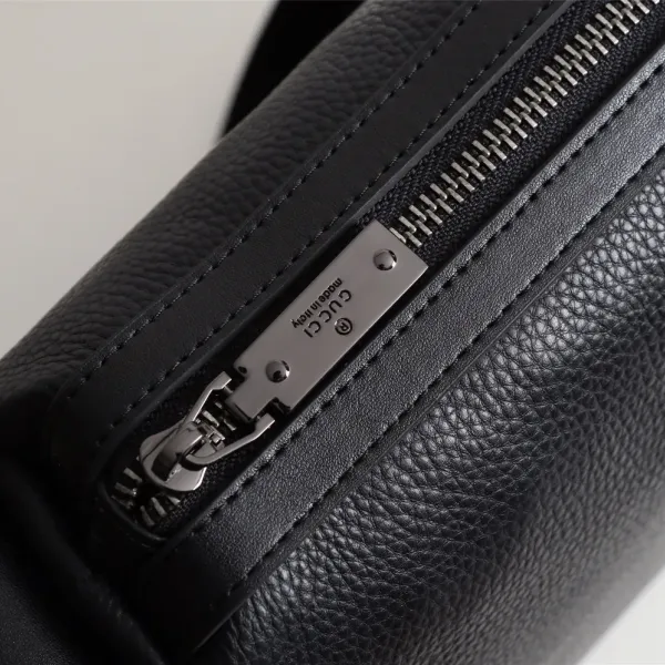 【GUCCI 公式 旗艦店】クッチ ショルダーバッグ 当日出荷 好評に付き再入荷!33*24*8CM 【GUCCI 公式 旗艦店】クッチ ショルダーバッグ 当日出荷 好評に付き再入荷!33*24*8CM