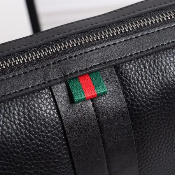 【GUCCI 公式 旗艦店】クッチ ショルダーバッグ 当日出荷 好評に付き再入荷!33*24*8CM 【GUCCI 公式 旗艦店】クッチ ショルダーバッグ 当日出荷 好評に付き再入荷!33*24*8CM