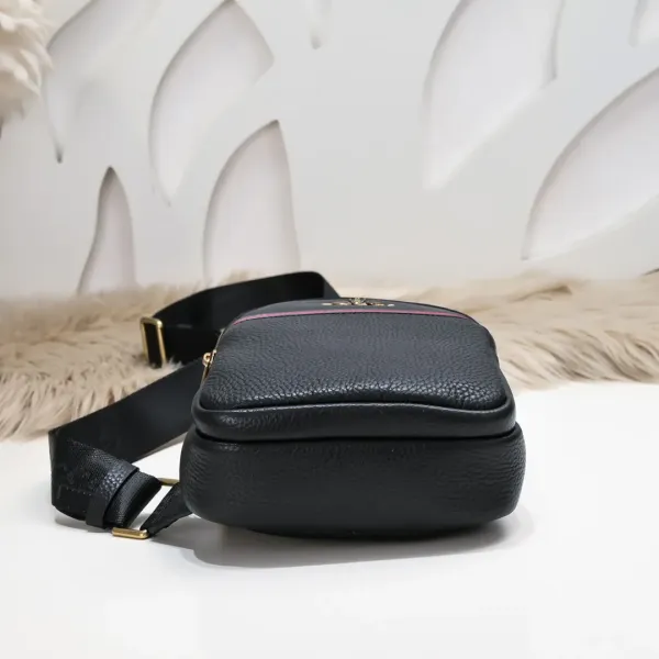 【GUCCI 公式 旗艦店】クッチ  胸ポケット当日出荷 好評に付き再入荷！27*18*7CM