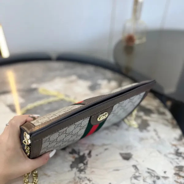 【GUCCI 公式 旗艦店】クッチ ショルダーバッグ 当日出荷 好評に付き再入荷!25*18*5CM 【GUCCI 公式 旗艦店】クッチ ショルダーバッグ 当日出荷 好評に付き再入荷!25*18*5CM