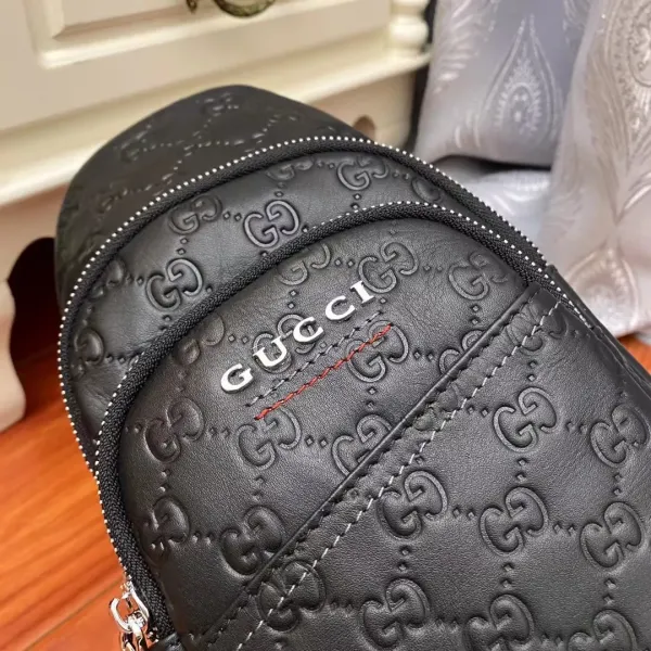 【GUCCI 公式 旗艦店】クッチ 胸ポケット当日出荷 好評に付き再入荷!29*18*8CM 【GUCCI 公式 旗艦店】クッチ 胸ポケット当日出荷 好評に付き再入荷!29*18*8CM