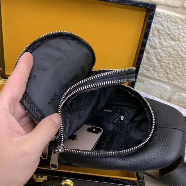 【GUCCI 公式 旗艦店】クッチ 胸ポケット当日出荷 好評に付き再入荷!30*18*7CM 【GUCCI 公式 旗艦店】クッチ 胸ポケット当日出荷 好評に付き再入荷!30*18*7CM