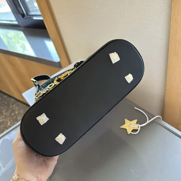 【DIOR公式旗艦店】ディオール ハンドバッグ 当日出荷 好評に付き再入荷!24CM 240720 【DIOR公式旗艦店】ディオール ハンドバッグ 当日出荷 好評に付き再入荷!24CM 240720