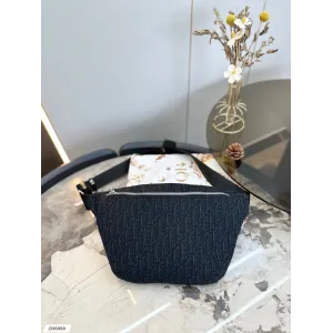 【DIOR 公式 旗艦店】 ディオール ウエストポーチ 当日出荷 好評に付き再入荷!23*18CM 【DIOR 公式 旗艦店】 ディオール ウエストポーチ 当日出荷 好評に付き再入荷!23*18CM