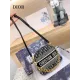 【DIOR 公式 旗艦店】ディオール ショルダーバッグ 当日出荷 好評に付き再入荷!21*16CM 【DIOR 公式 旗艦店】ディオール ショルダーバッグ 当日出荷 好評に付き再入荷!21*16CM