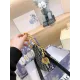 【DIOR 公式 旗艦店】ディオール ショルダーバッグ 当日出荷 好評に付き再入荷!21*16CM 【DIOR 公式 旗艦店】ディオール ショルダーバッグ 当日出荷 好評に付き再入荷!21*16CM