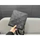 【BURBERRY 公式旗艦店】バーバリー 斜めがけバッグ 当日出荷 好評に付き再入荷!23*26CM 【BURBERRY 公式旗艦店】バーバリー 斜めがけバッグ 当日出荷 好評に付き再入荷!23*26CM