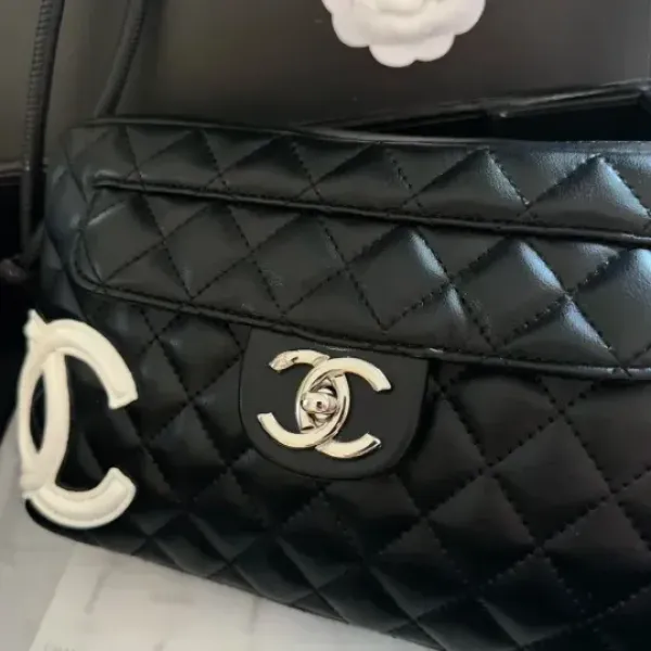 CHANEL 中古バッグ シャネル お宝級 康鵬カメラバッグ 27CM 240920 CHANEL 中古バッグ シャネル お宝級 康鵬カメラバッグ 27CM 240920