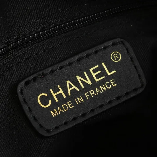 【CHANEL 公式旗艦店】シャネル ウエストポーチ 当日出荷 好評に付き再入荷!23CM 【CHANEL 公式旗艦店】シャネル ウエストポーチ 当日出荷 好評に付き再入荷!23CM