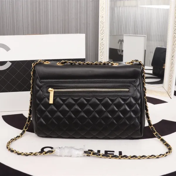 【CHANEL 公式旗艦店】シャネル 斜めがけバッグ 当日出荷好評に付き再入荷30*21*10CM 【CHANEL 公式旗艦店】シャネル 斜めがけバッグ 当日出荷好評に付き再入荷30*21*10CM