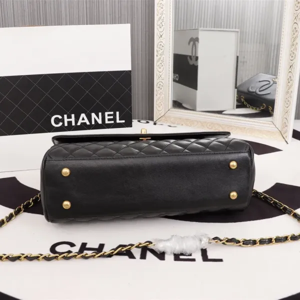 【CHANEL 公式旗艦店】シャネル 斜めがけバッグ 当日出荷好評に付き再入荷30*21*10CM 【CHANEL 公式旗艦店】シャネル 斜めがけバッグ 当日出荷好評に付き再入荷30*21*10CM