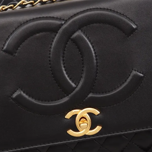 【CHANEL 公式旗艦店】シャネル 斜めがけバッグ 当日出荷好評に付き再入荷30*21*10CM 【CHANEL 公式旗艦店】シャネル 斜めがけバッグ 当日出荷好評に付き再入荷30*21*10CM