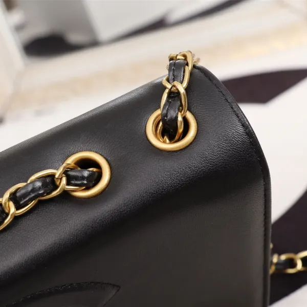 【CHANEL 公式旗艦店】シャネル 斜めがけバッグ 当日出荷好評に付き再入荷30*21*10CM 【CHANEL 公式旗艦店】シャネル 斜めがけバッグ 当日出荷好評に付き再入荷30*21*10CM