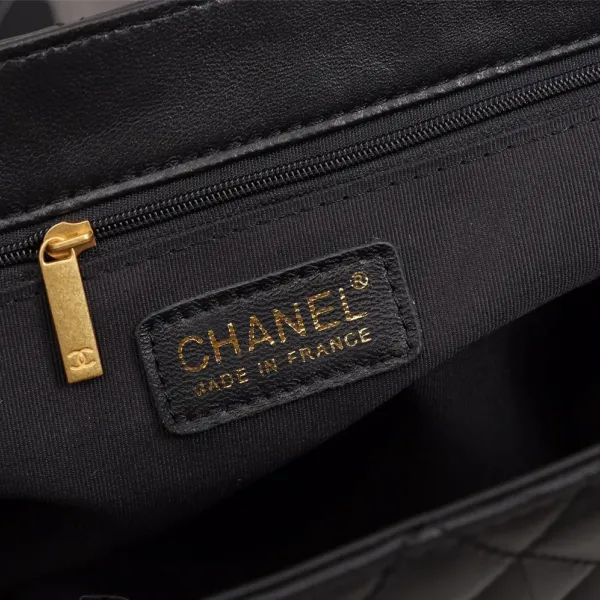 【CHANEL 公式旗艦店】シャネル 斜めがけバッグ 当日出荷好評に付き再入荷30*21*10CM 【CHANEL 公式旗艦店】シャネル 斜めがけバッグ 当日出荷好評に付き再入荷30*21*10CM