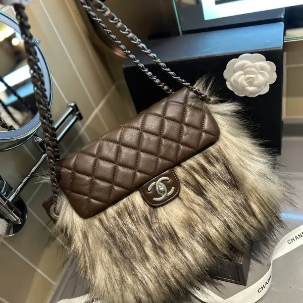 【CHANEL 公式旗艦店】シャネル ショルダーバッグ 当日出荷 好評に付き再入荷!20*12CM 【CHANEL 公式旗艦店】シャネル ショルダーバッグ 当日出荷 好評に付き再入荷!20*12CM
