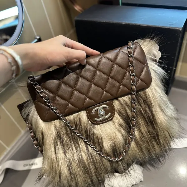【CHANEL 公式旗艦店】シャネル ショルダーバッグ 当日出荷 好評に付き再入荷!20*12CM 【CHANEL 公式旗艦店】シャネル ショルダーバッグ 当日出荷 好評に付き再入荷!20*12CM