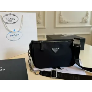 【PRADA 公式 旗艦店】プラダ 斜めがけバッグ 当日出荷 好評に付き再入荷!24*15CM 240719 【PRADA 公式 旗艦店】プラダ 斜めがけバッグ 当日出荷 好評に付き再入荷!24*15CM 240719