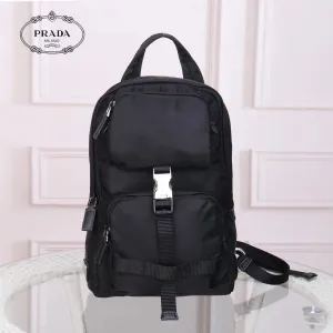 【PRADA 公式旗艦店】プラダ 胸ポケット 当日出荷 好評に付き再入荷!30*20*7CM 【PRADA 公式旗艦店】プラダ 胸ポケット 当日出荷 好評に付き再入荷!30*20*7CM