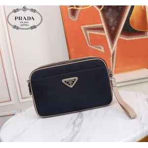 【PRADA 公式旗艦店】プラダ クラッチバッグ 当日出荷 好評に付き再入荷!28*17*4CM 【PRADA 公式旗艦店】プラダ クラッチバッグ 当日出荷 好評に付き再入荷!28*17*4CM