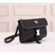 【PRADA  公式旗艦店】プラダ  斜めがけバッグ 当日出荷 好評に付き再入荷！21*16*5CM