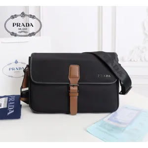 【PRADA 公式 旗艦店】プラダ 斜めがけバッグ 当日出荷 好評に付き再入荷!31*21*6CM 【PRADA 公式 旗艦店】プラダ 斜めがけバッグ 当日出荷 好評に付き再入荷!31*21*6CM