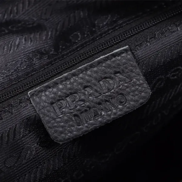 【PRADA 公式 旗艦店】プラダ 胸ポケット当日出荷 好評に付き再入荷!34*17*6CM 【PRADA 公式 旗艦店】プラダ 胸ポケット当日出荷 好評に付き再入荷!34*17*6CM
