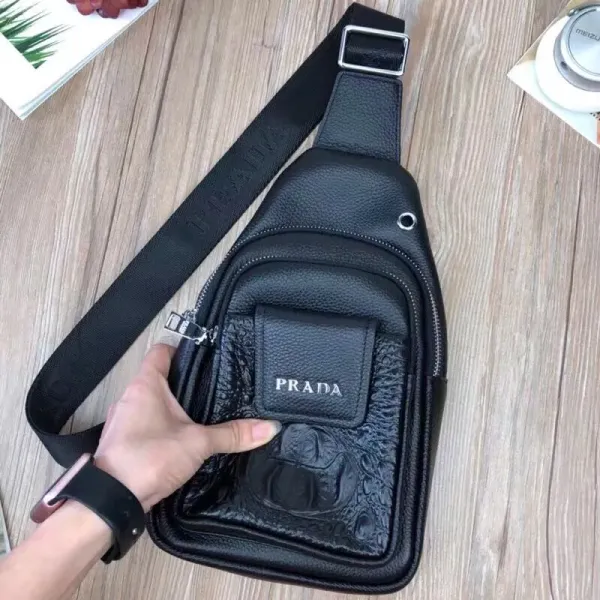 【PRADA 公式 旗艦店】プラダ 胸ポケット当日出荷 好評に付き再入荷!32*18*6CM 【PRADA 公式 旗艦店】プラダ 胸ポケット当日出荷 好評に付き再入荷!32*18*6CM