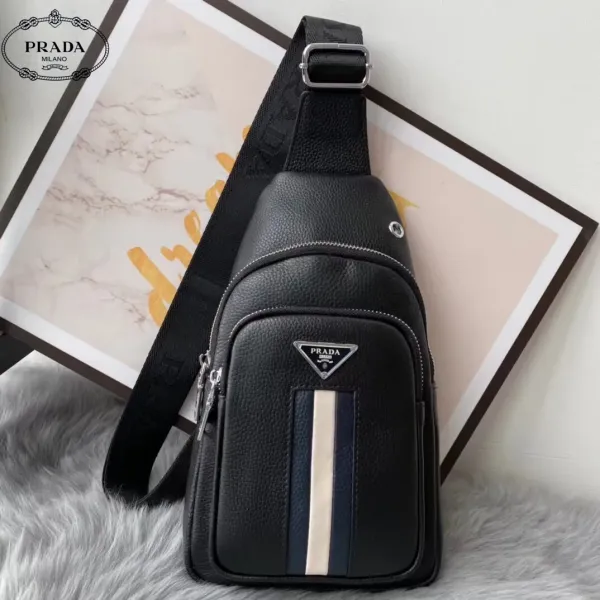 【PRADA 公式 旗艦店】プラダ 胸ポケット当日出荷 好評に付き再入荷!32*18*6CM 【PRADA 公式 旗艦店】プラダ 胸ポケット当日出荷 好評に付き再入荷!32*18*6CM