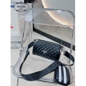 【PRADA 公式旗艦店】プラダ ショルダーバッグ 当日出荷 好評に付き再入荷!29*17*6.5CM 【PRADA 公式旗艦店】プラダ ショルダーバッグ 当日出荷 好評に付き再入荷!29*17*6.5CM