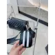 【PRADA  公式旗艦店】プラダ   ショルダーバッグ 当日出荷 好評に付き再入荷！29*17*6.5CM