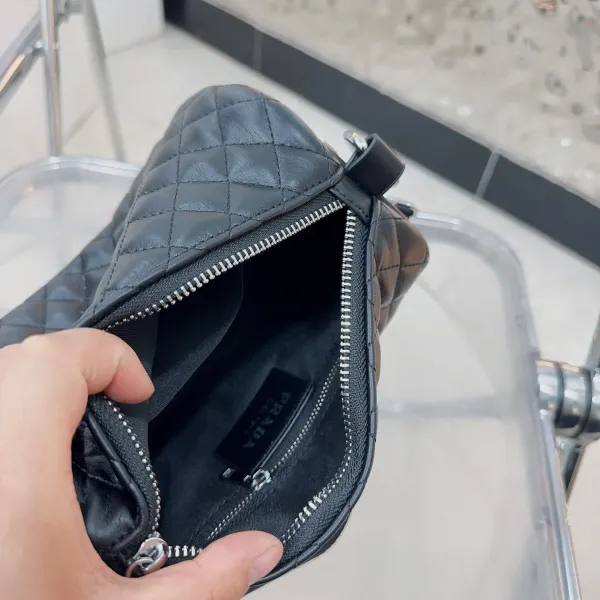 【PRADA  公式旗艦店】プラダ   ショルダーバッグ 当日出荷 好評に付き再入荷！29*17*6.5CM